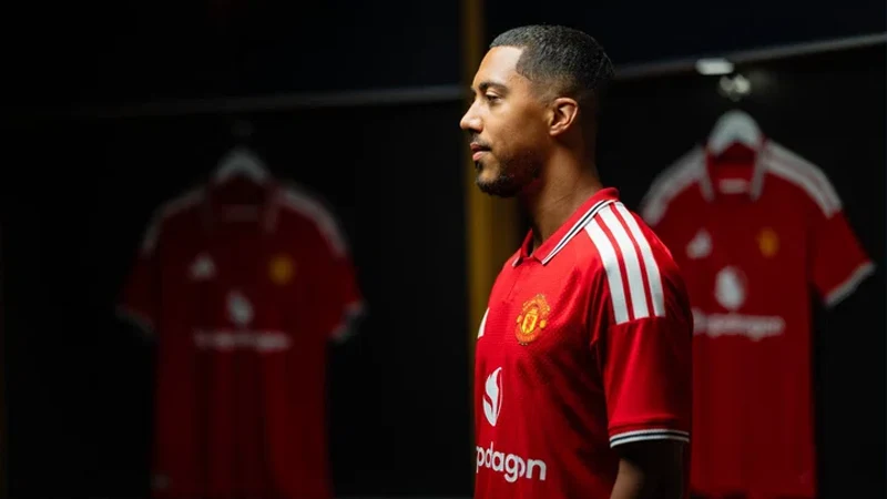 Manchester United chính thức chiêu mộ Youri Tielemans